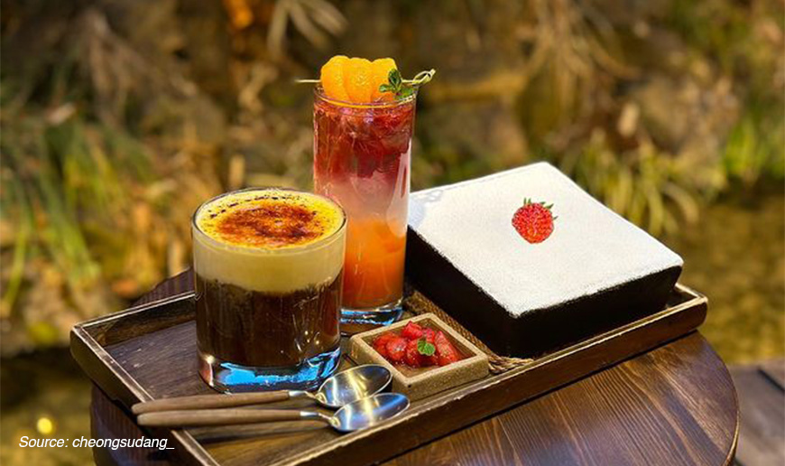 Strawberry flavoured dessert and drinks